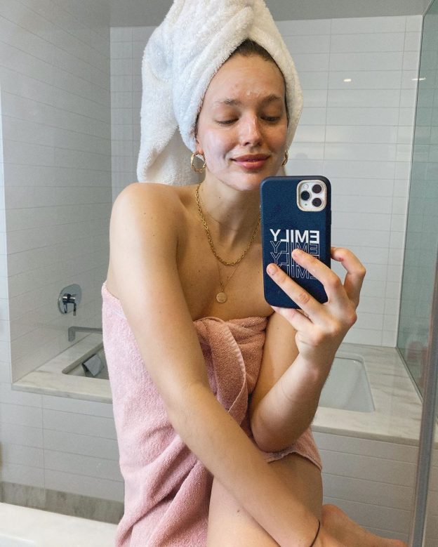 Emily Didonato Sexy On Self Isolation TheFappening Pro 5 624x779 1