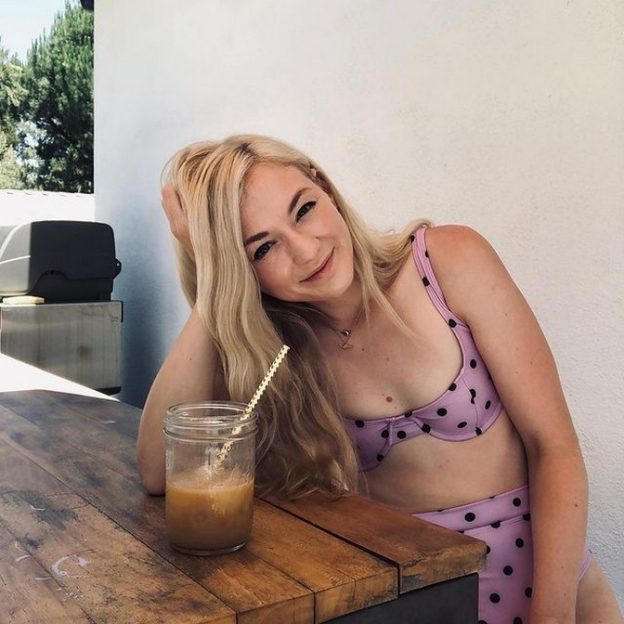 Emily Kinney Sexy On Selfie TheFappening.Pro 38 624x624 1