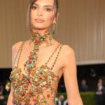 Emily Ratajkowski Braless TheFappening.pro 5 624x936 1