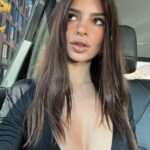 Emily Ratajkowski Cleavage TheFappening.Pro 624x780 1