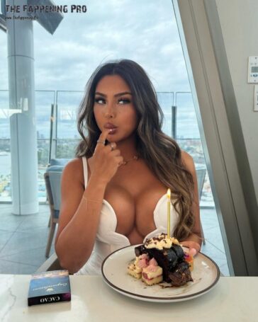 Erika Kitax Tits TheFappening.Pro 6 624x780 1