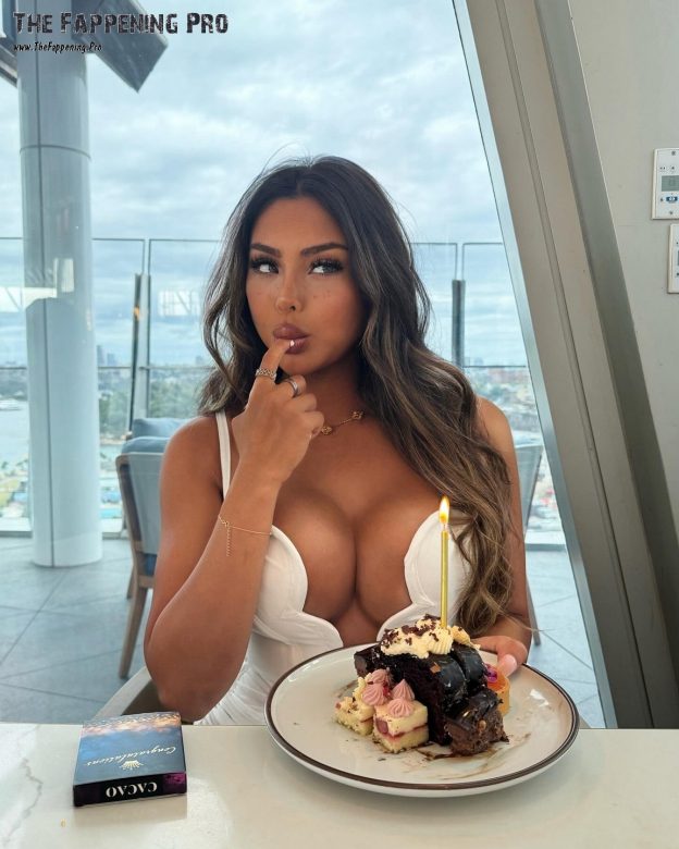 Erika Kitax Tits In Deep Cleavage (7 Photos) 11 Erika Kitax Tits TheFappening.Pro 6 624x780 1