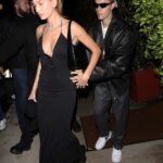 Hailey Baldwin Sideboobs Cleavage TheFappening.Pro 7 624x936 1