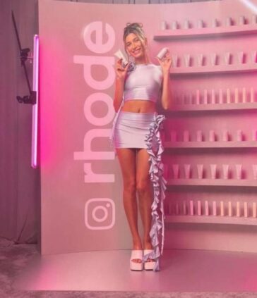 Hailey Bieber Sexy TheFappening.Pro 3 624x725 1