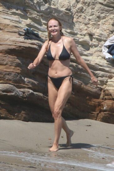 Heather Graham Bikini TheFappening.Pro 12 624x936 1