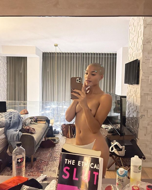 Indya Moore Topless TheFappening.Pro 624x779 1