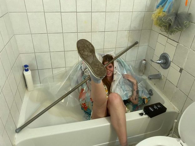 Ireland Baldwin Sexy Labor Day TheFappening.Pro 8 624x468 1