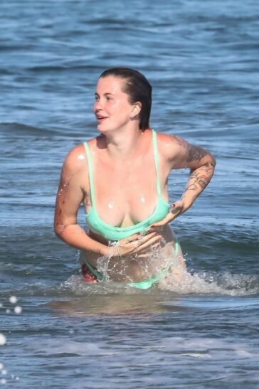 Ireland Baldwin Sexy Tits In A Bikini (79 Photos) 30 Ireland Baldwin Sexy Tits In A Bikini TheFappening Pro 31 624x937 1