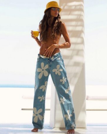 Izabel Goulart Topless Covered (3 Photos) 2 Izabel Goulart Topless TheFappening.Pro 3 624x780 1