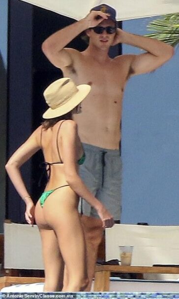Kaia Gerber And Jacob Elordi In Los Cabos (6 Photos) 10 Kaia Gerber And Jacob Elordi TheFappeningPro 4