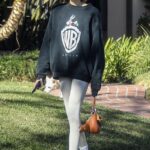 Kaia Gerber Sexy In White Leggings TheFappening.Pro 3 624x936 1