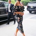 Kate Beckinsale Big Tits In NY (12 Photos) 20 Kate Beckinsale Sexy In Floral Dress TheFappening.Pro 3 624x936 1