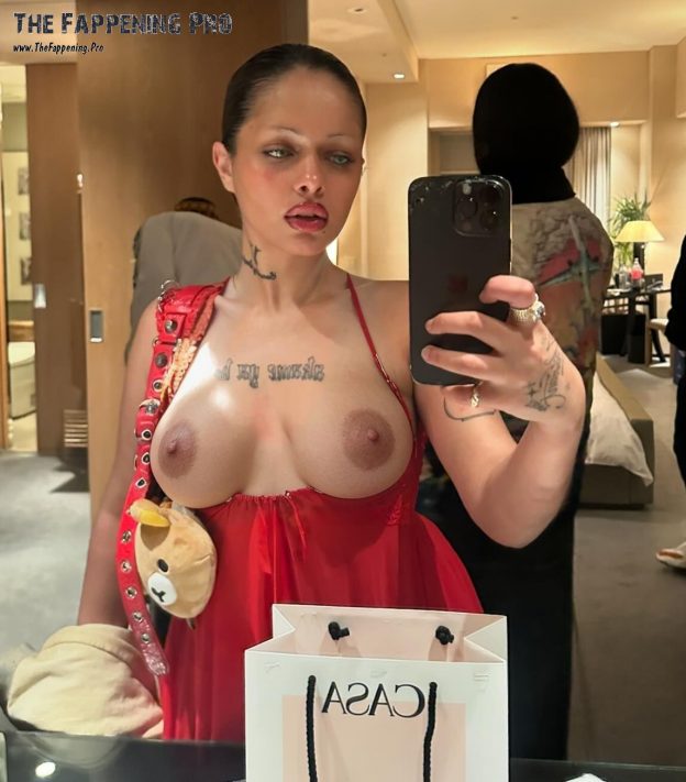 Khleopatre Nude TheFappening.Pro 4 624x711 1