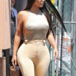 Kim Kardashian Hard Nipples 14 624x934 1