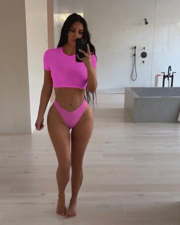 Kim Kardashian Hot Selfie In Pink Bikini (2 Photos) 31 Kim Kardashian Sexy Bikini TheFappening.Pro 2 624x780 1