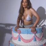 Kim Kardashian Sexy Stripper TheFappeningPro 20 624x1108 1