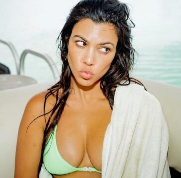 Kourtney Kardashian Sexy Green Bikin 624x613 1