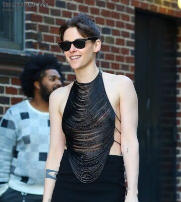 Kristen Stewart Tits TheFappening.Pro 3 624x698 1