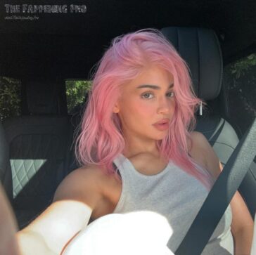 Kylie Jenner Sexy Pink Hair TheFappening.Pro 1 624x623 1