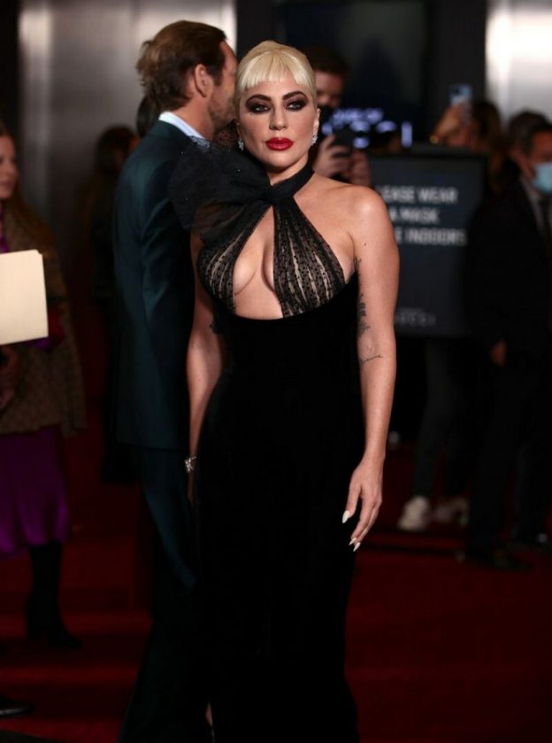 Lady Gaga Flaunts Her Tits (12 Photos) 9 Lady Gaga Flaunts Her Tits TheFappening.Pro 7 624x839 1
