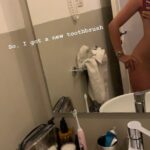 Lily Allen Nude New Photo 19 Lily Allen Nude Selfie 624x1109 1