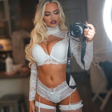 Lindsey Pelas In Sexy Lingerie Ready to Halloween (19 Photos + Video) 14 Lindsey Pelas Sexy Halloween TheFappening.Pro 1 624x624 1