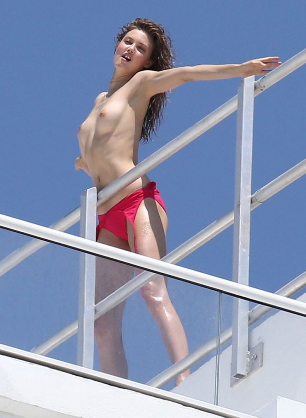 Lindsey Wixson Topless Sexy 10 624x851 1