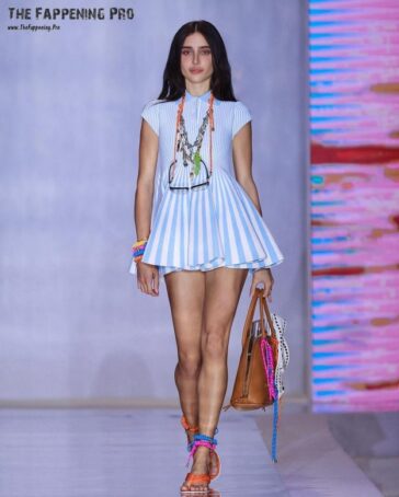 Livia Nunes Sexy TheFappening.Pro 2 624x779 1