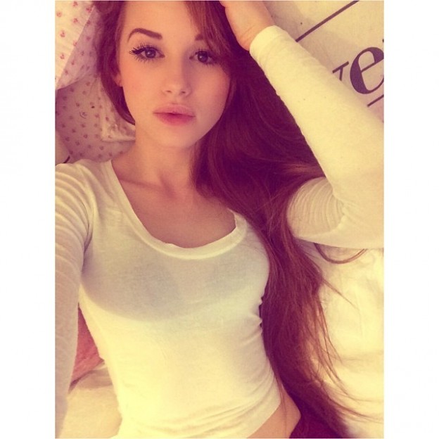 Madelaine Petsch Tits Fappening 8 624x624 1