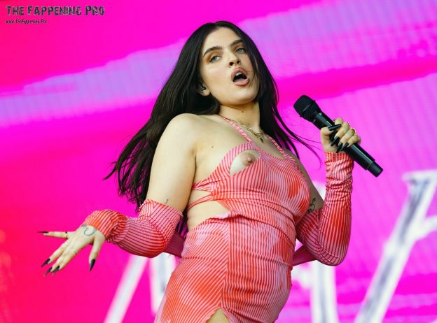 Mae Muller Nude TheFappening.Pro 12 624x462 1