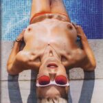 Magda Narozna Topless 6 780x1065 1