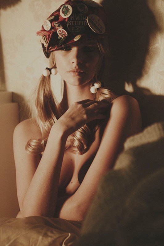 Marloes Horst Topless 2