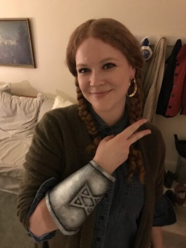 Mary Wiseman Sexy 3 624x832 1