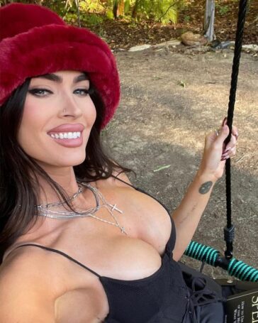 Megan Fox Boobs TheFappening.Pro 2 624x780 1