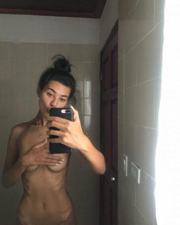 Montana Brown Nude Selfie 624x780 1