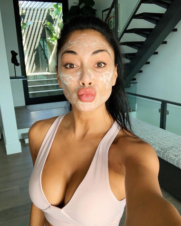 Nicole Scherzinger Tits In Cleavage TheFappeningPro 1 624x780 1