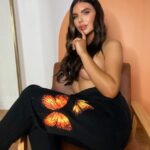 Nicole Thorne Topless 624x780 1