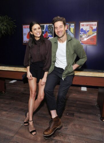 Nina Dobrev Sexy Legs in Austin 17 Nina Dobrev Sexy Legs 3 624x856 1