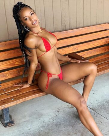 Qimmah Russo Sexy (14 Photos and Video) 12 Qimmah Russo Sexy Independence Day 9 624x779 1