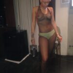 Rihanna Collecition of Nude Leaked New and Old Photos 18 Rihanna Nude Leaks Oceans8 22 624x832 1