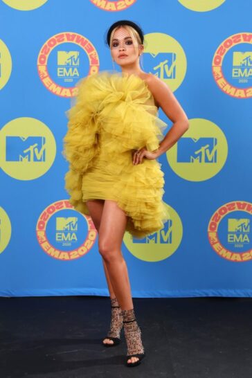 Rita Ora Sexy In Yellow Dress At MTV EMAs 2020 TheFappening.Pro 10 624x936 1