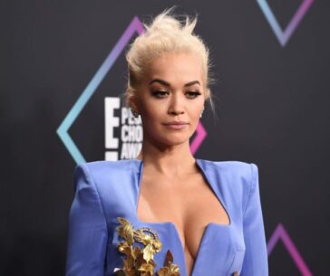 Rita Ora Sexy Peoples Choice Awards 2018 3 624x522 1