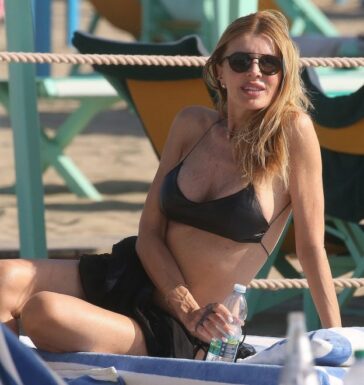 Rita Rusic 60yo Beauty In A Bikini (24 Photos) 14 Rita Rusic 60yo Beauty In A Bikini TheFappening Pro 4 624x660 1