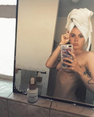 Sally Mustang Nude 1 624x780 1