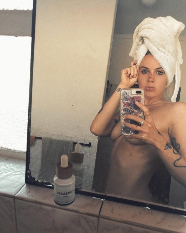 Sally Mustang Nude 1 624x780 1