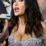 Salma Hayek Cleavage TheFappening.Pro 14 624x935 1