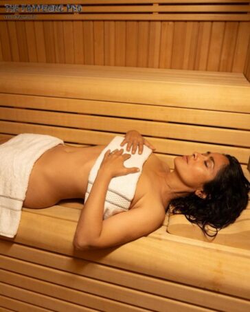 Salma Hayek Nude TheFappening.Pro 1 624x779 1