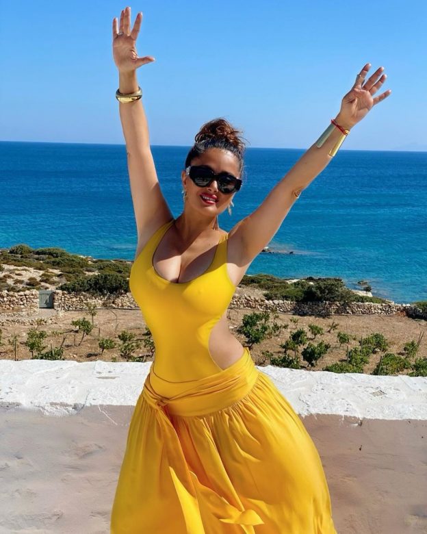 Salma Hayek Sexy On Her 54th Birthday (9 Photos) 14 Salma Hayek Sexy On Her 54th Birthday TheFappening.Pro 14 624x780 1