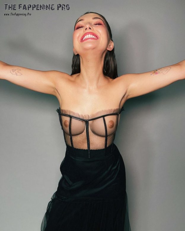 Samantha Hanratty Sexy TheFappening.Pro 13 624x780 1