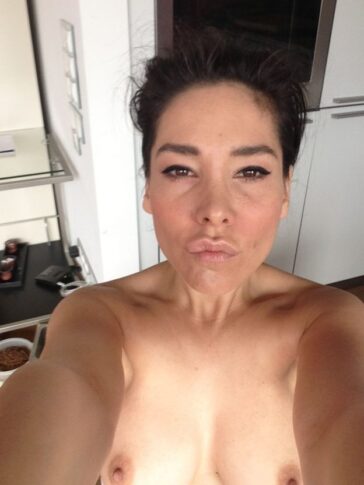 Sandra Ahrabian Nude The Fappening Pro 21 624x832 1